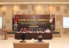 Polisi-Siagakan-Puluhan-Personel,-Pleno-Penetapan-Pemenang-Pilkada-2024-di-Ngawi-Kondusif