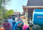 Polres-Bojonegoro-Salurkan-16-Ribu-Liter-Air-Bersih-untuk-Warga-Terdampak-Kemarau-di-Ngambon